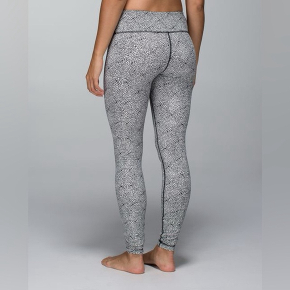 LULULEMON Wunder Under Pant - Picture 3 of 9